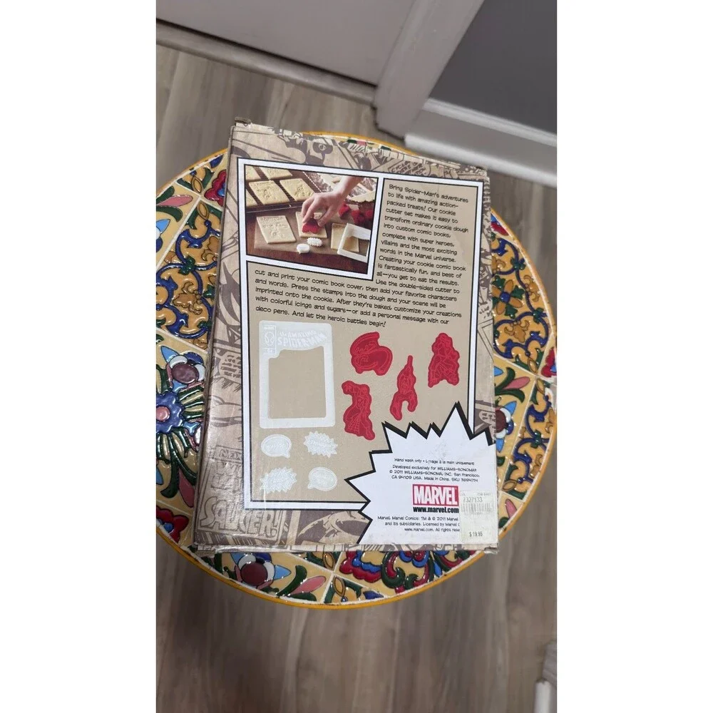 Williams Sonoma 2011 Marvel Spider-Man Cookie Cutter Set